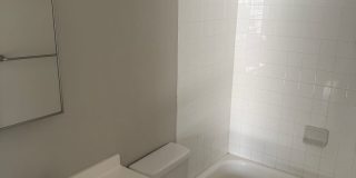 Spacious 4 Bed Condo Gallery 7