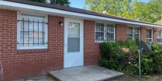 209 Johnson Street ~ Bonnie Doone Gallery 1