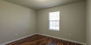 2 bed, 1 bath in great location - move in ready! Gallery 20