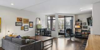 88 Virginia St. Gallery 10