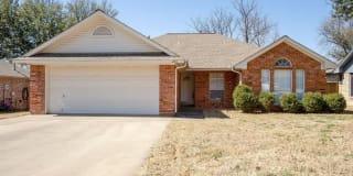 215 Linda Street Gallery 1