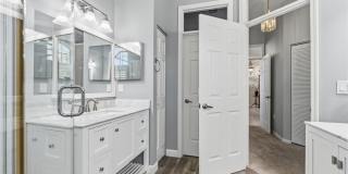 8738 Lakeside Boulevard Gallery 10