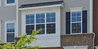 Near New Luxury TH 4 bed + 3.5 baths Gallery 1
