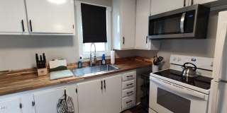 607 Waight Street Gallery 9