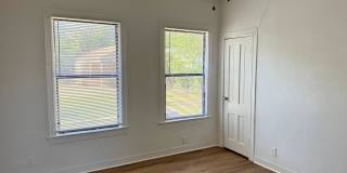 Large 2 bed 1 bath corner-lot home in Floral Heights! Gallery 21