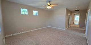 An Amazing NW Home! Over 3300 sq ft w/ pool & spa! Must see! Gallery 23