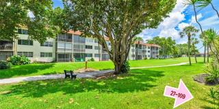 681 S Hollybrook Dr Gallery 22