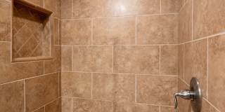 7310 Balboa Blvd Gallery 60