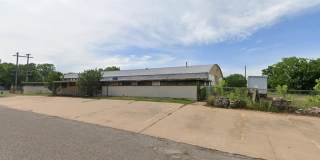 703 N Houston Gallery 1