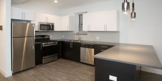 5487-5491 S. Hyde Park Boulevard Gallery 15