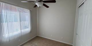 Del Web Rental 2 Bedroom Gallery 24