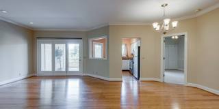 Two Bedroom Condo With Office in Green Hills Gallery 9