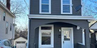 Newly Updated 3 bedroom 1.5 Bath in Cheviot Gallery 1