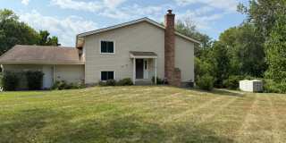 3 Bedroom Home in Maple Grove Gallery 21
