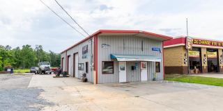 814 THOMAS ROAD Gallery 1