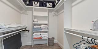 275 Palm Avenue Gallery 30