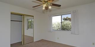 Howe Manor East Gallery 10