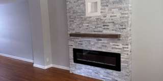 Charming 3BR Townhome in Middle River Gallery 1