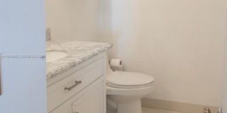 105 Lake Emerald Dr Gallery 10