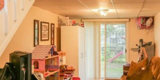 431 Glenbrook Road unit: 3 Gallery 31