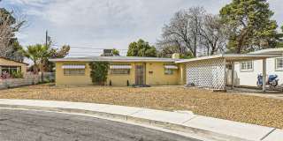 SUNNING Home in Cul-de-sac Near Las Vegas Strip Gallery 1