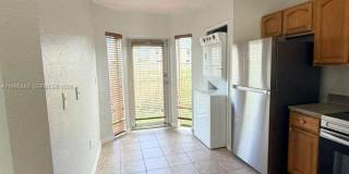 31 NE 13th Ave Gallery 4