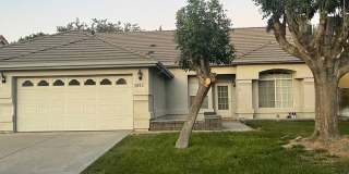 Beautiful 3-Bedroom, 2-Bath Single-Story Home Gallery 1