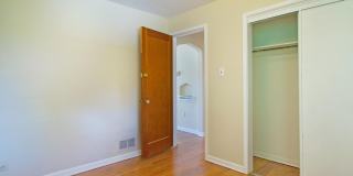 Raised Ranch with Second Kitchen in Prime Location Gallery 11