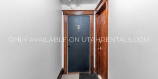 276 E Broadway St Gallery 12