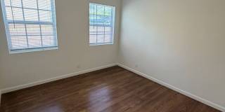 Spacious 2-Bed, 2-Bath Home in the Heart of Burbank! Gallery 16