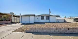 3-Bedroom Single-Story with No HOA and RV Parking Gallery 1
