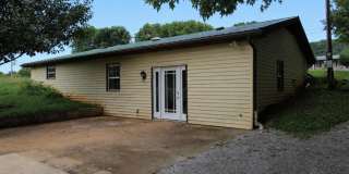 3-Bedroom Basement Home with Spacious Yard Gallery 1