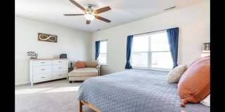 805 Scarlet Gallery 10