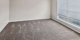 RATE DROP ALERT (was $2200/month) and MOVE-IN SPECIAL: 1st FULL MONTH'S RENT FREE* Gallery 5