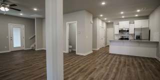 4 bedroom 3.5 bath home! Gallery 4