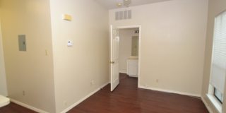 4401 Speedway- Free Cable and Internet-Available for August! Gallery 12