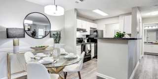 The Laurel Apartments Gallery 26