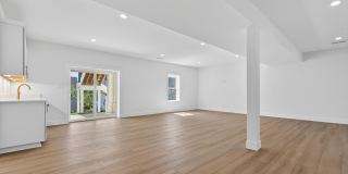 861 N MANCHESTER Street Gallery 65