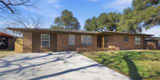 212 Helena Street Gallery 1