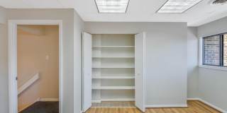 311 MAPLE AVE W #C Gallery 38