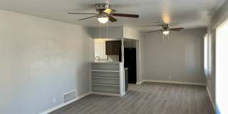 7519 N. 59th Lane 7519 N. 59th Lane Gallery 1