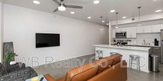 315 5th St Gallery 22