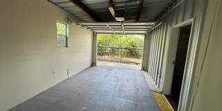 2-BEDROOM *ALL UTILITIES INCLUDED* Gallery 18