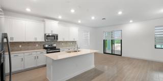 1325 Whitcombe Drive Gallery 9