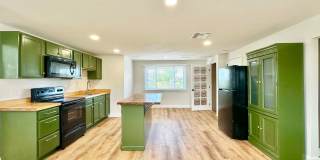 Beautiful Updated Studio Layout Guest Home Unit located on Private Country Property in Fallbrook! Gallery 7