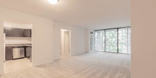 Waterside Towers Apartments Gallery 16