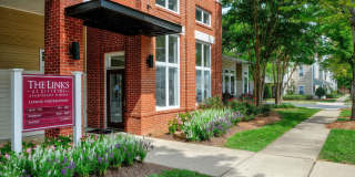 Links at Citiside Gallery 10