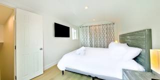 17016 7th Street Gallery 15