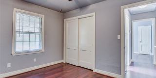 Cute 2 Bed | 1 Bath | 1 Car Garage Gallery 9