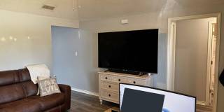 4 Bed 2 Bath Handicap Accessible Home In Woodhaven Gallery 4